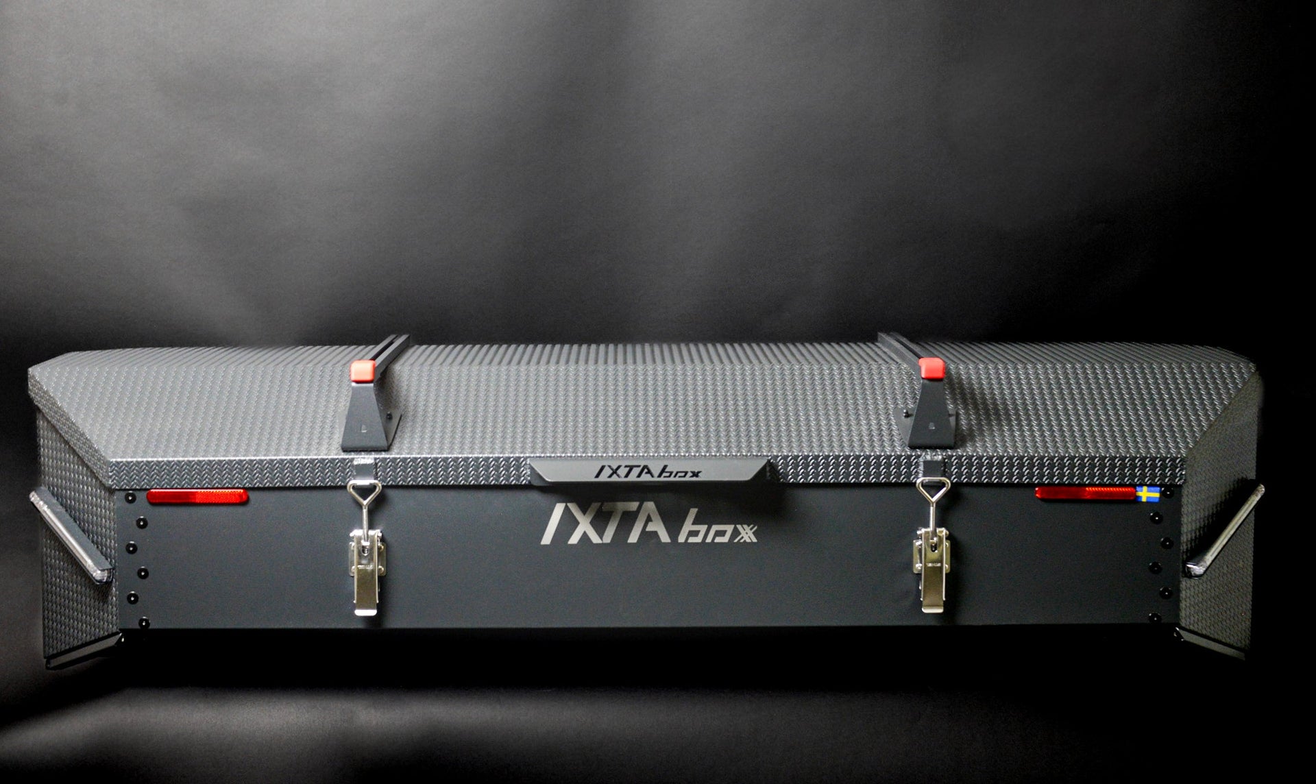 How do I choose the right transport box for my car model?
