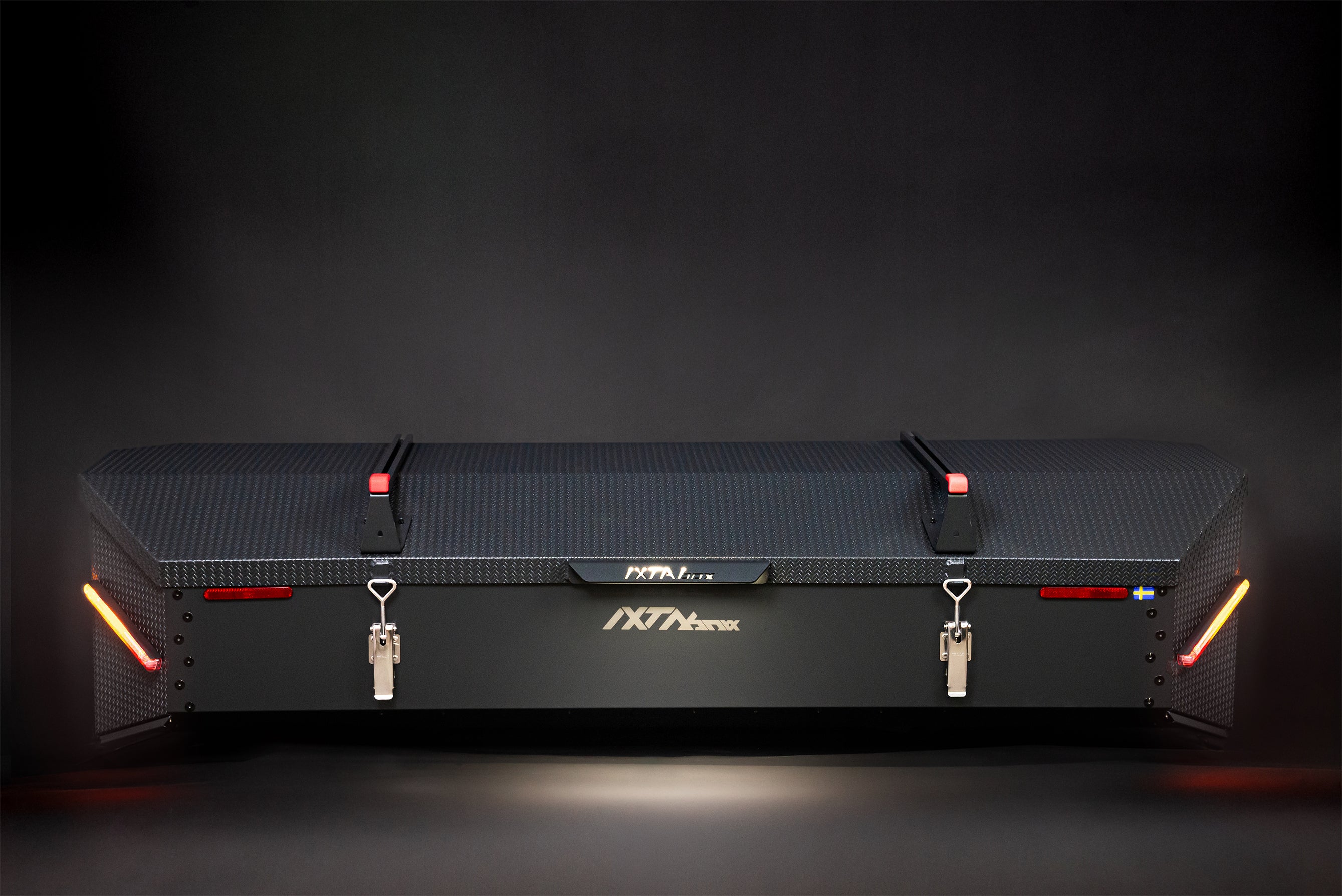 トランクウーハーボックス　エスカレード　2型　GMT800　 built-an-8-sub-box-to-replace-