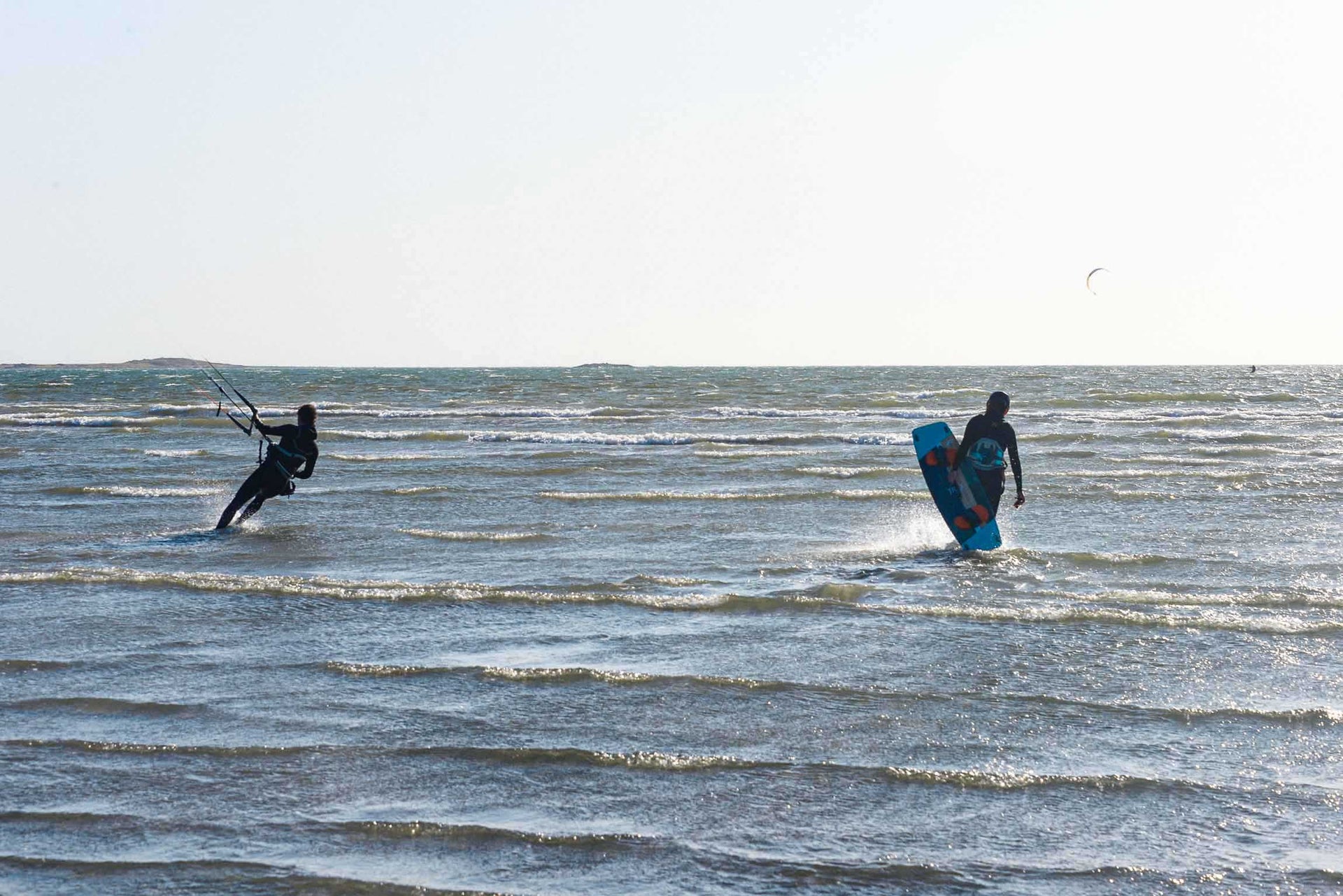 Thule vs Hapro: Så väljer du rätt bakbox för dina resor med IXTAbox i fokus