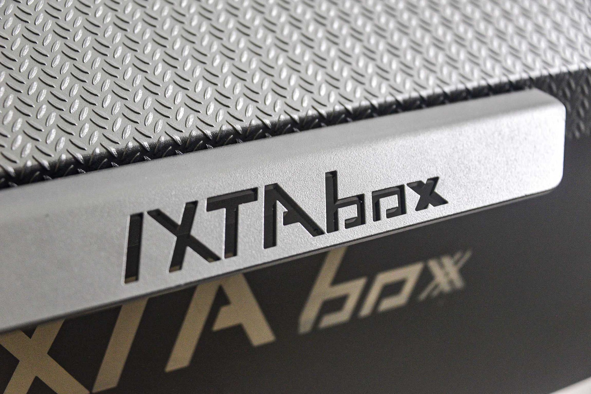 What is the best brand of roof boxes?