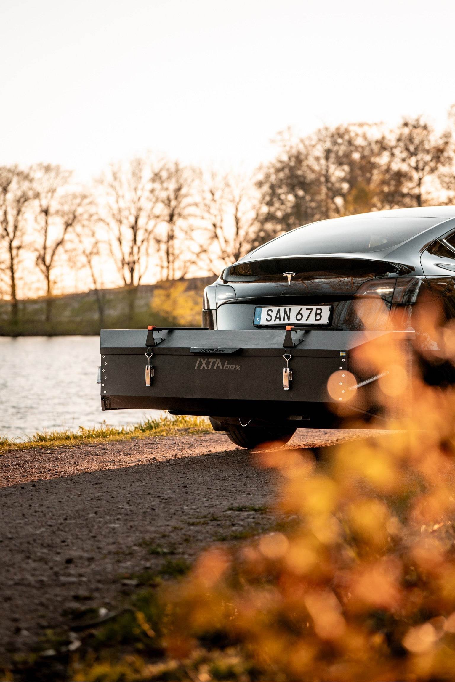 How to pick the right cargo box for your car model - IXTAbox