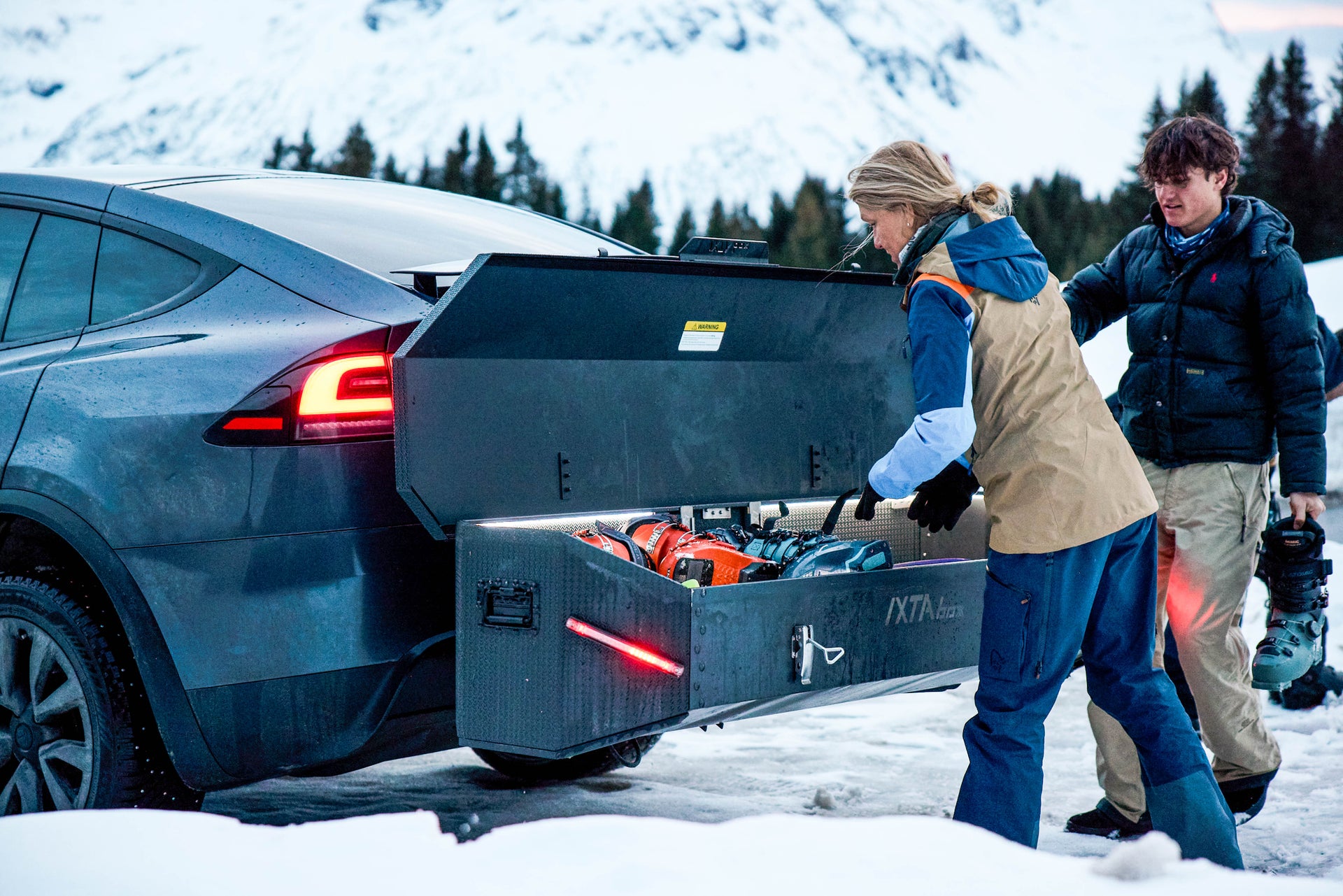 Best car storage box for winter