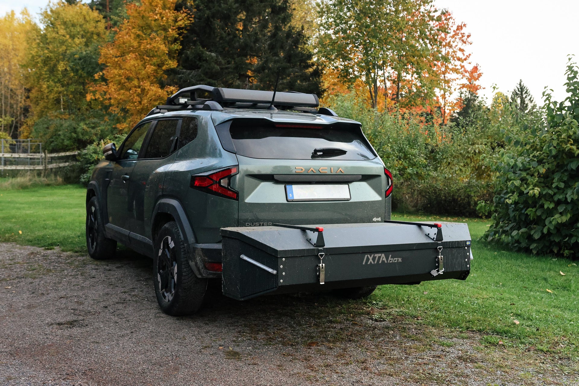 Mastering Efficient Travel with Your Tow Hook Box: Packing Tips for Family Adventures