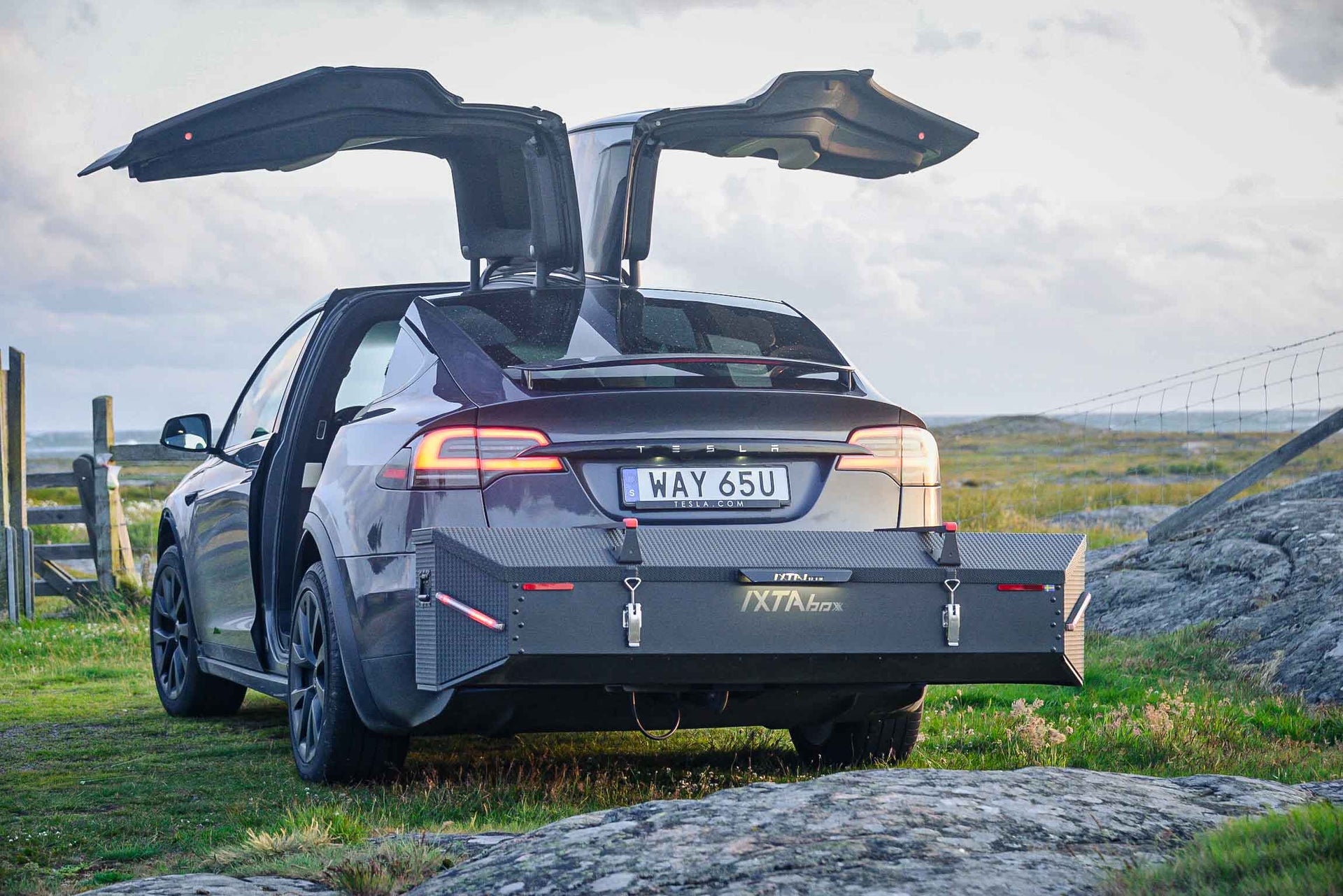 Rejs uden grænser: Den ultimative bagageboks til anhængertræk for livsnydere